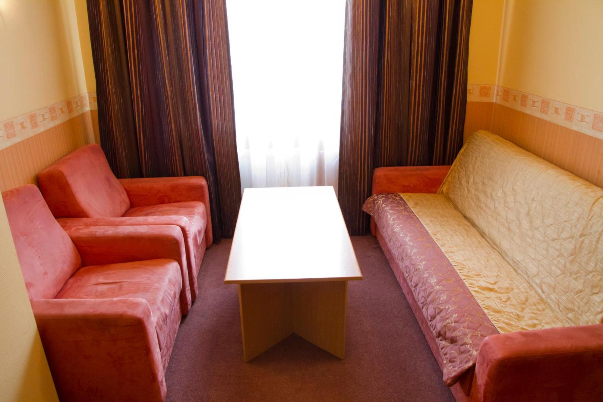 Hotel Iskra Rzeszów Esterno foto