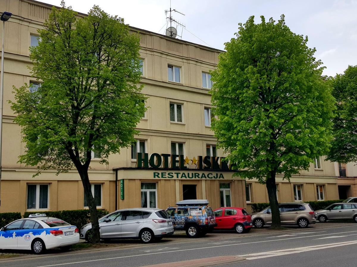 Hotel Iskra Rzeszów Esterno foto